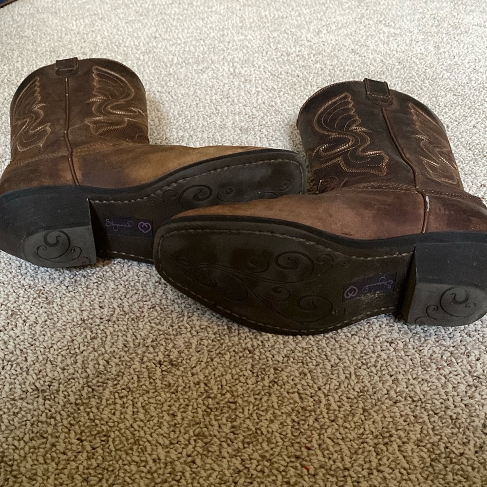 SHYANNE SUZANNE BOOTS - Picture 10 of 10
